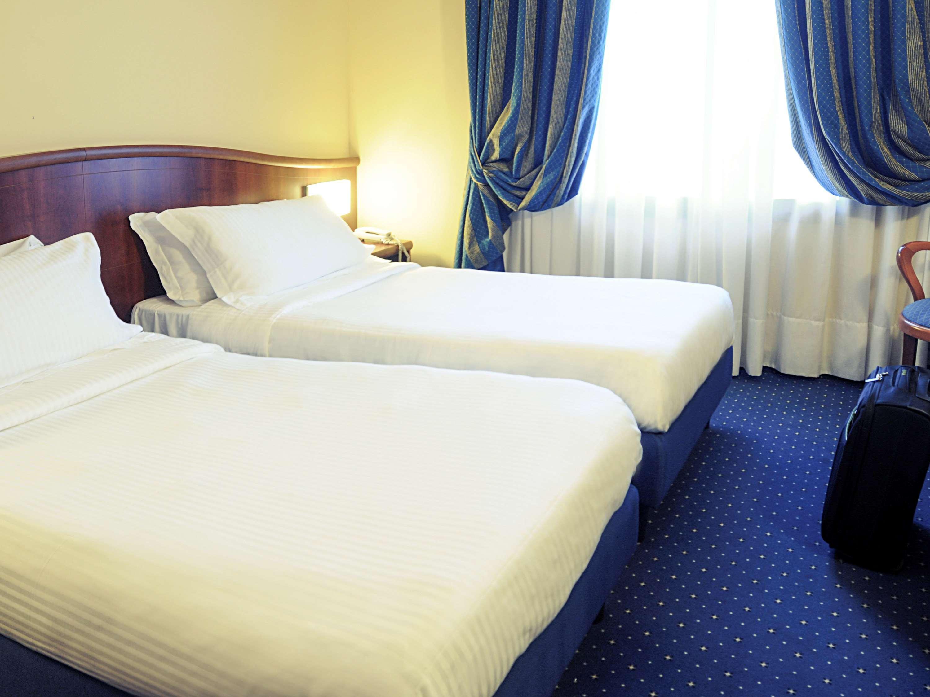 Mercure Genova San Biagio Exteriör bild