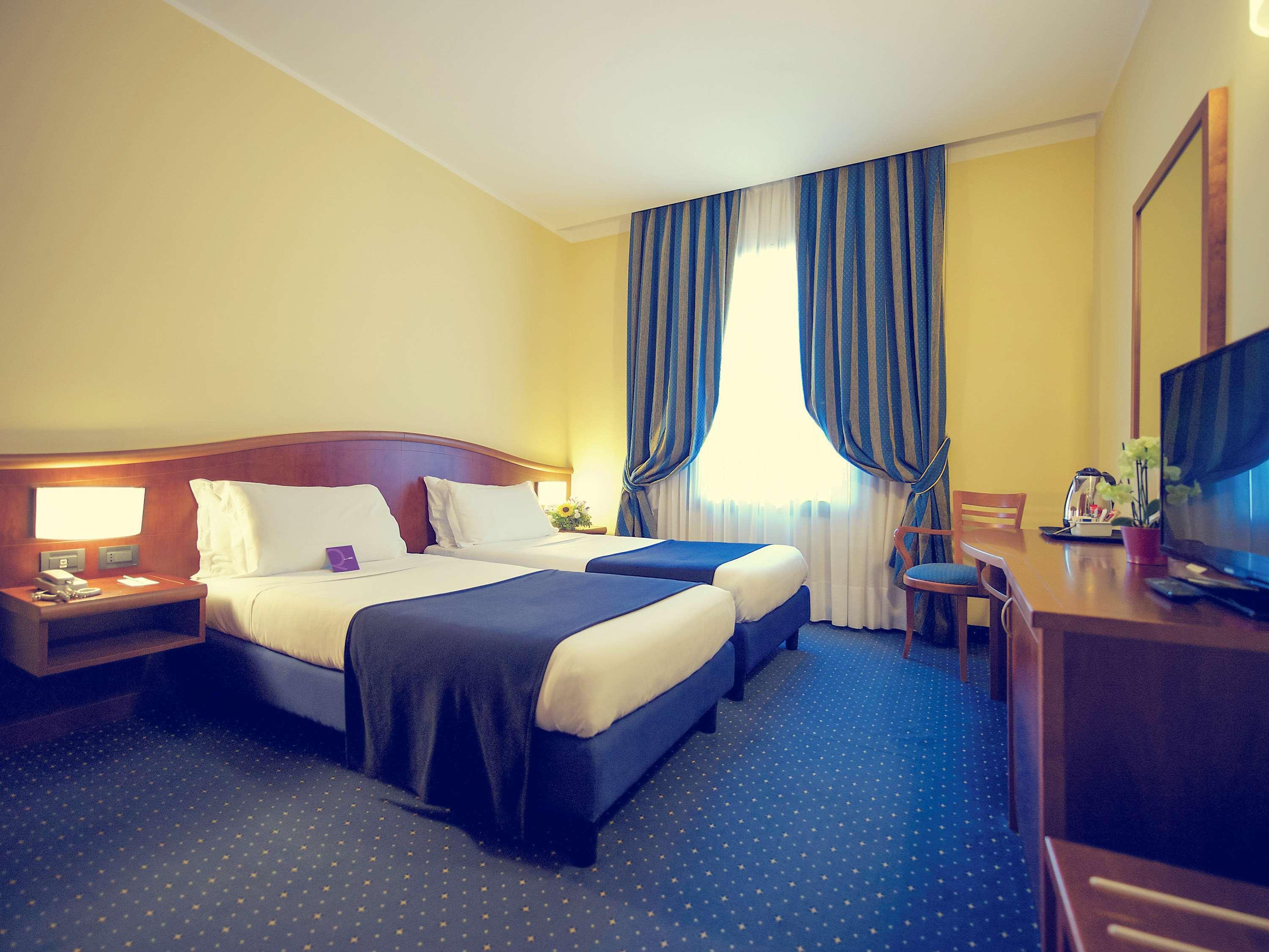 Mercure Genova San Biagio Exteriör bild
