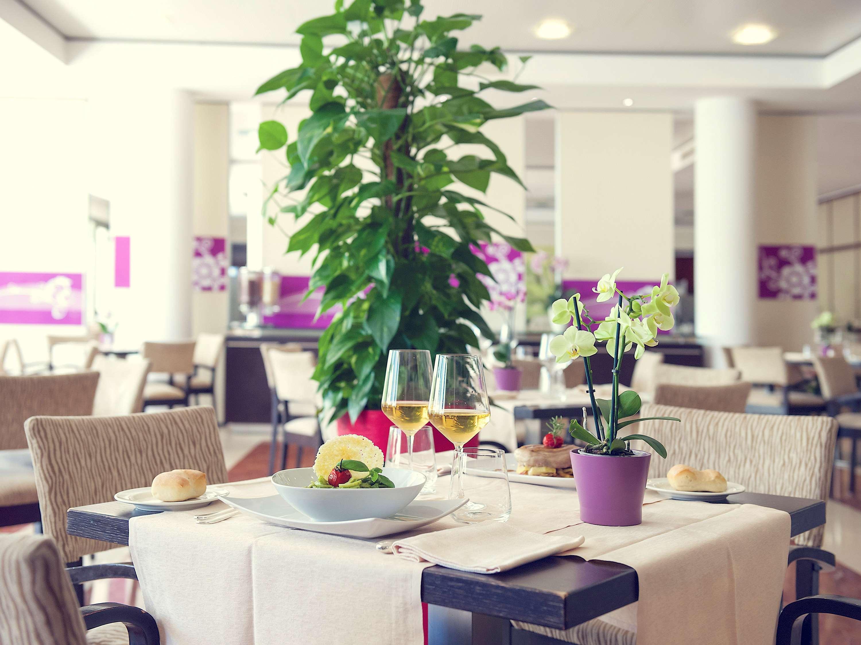 Mercure Genova San Biagio Exteriör bild