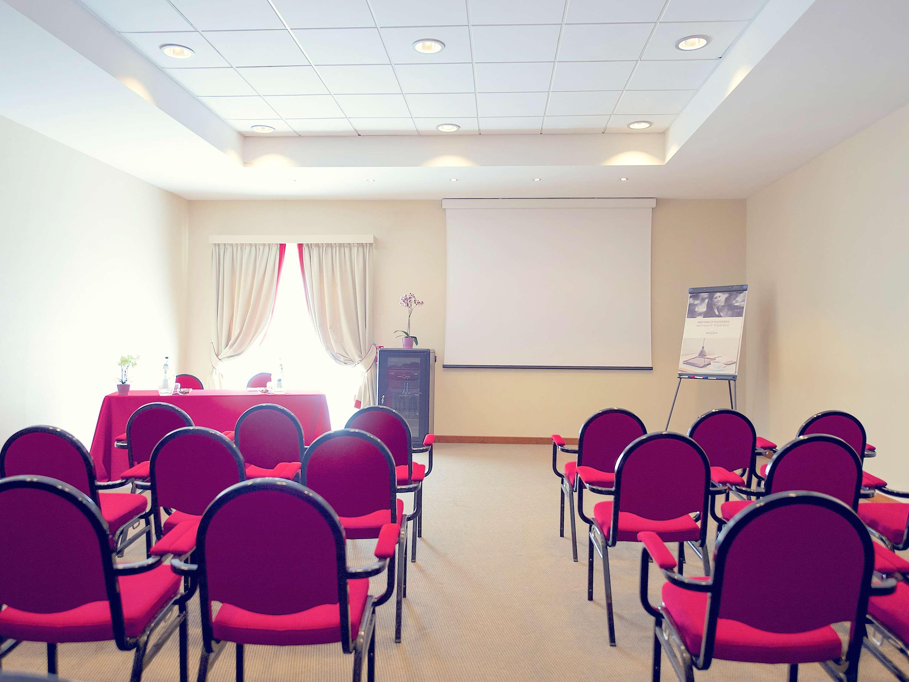 Mercure Genova San Biagio Exteriör bild
