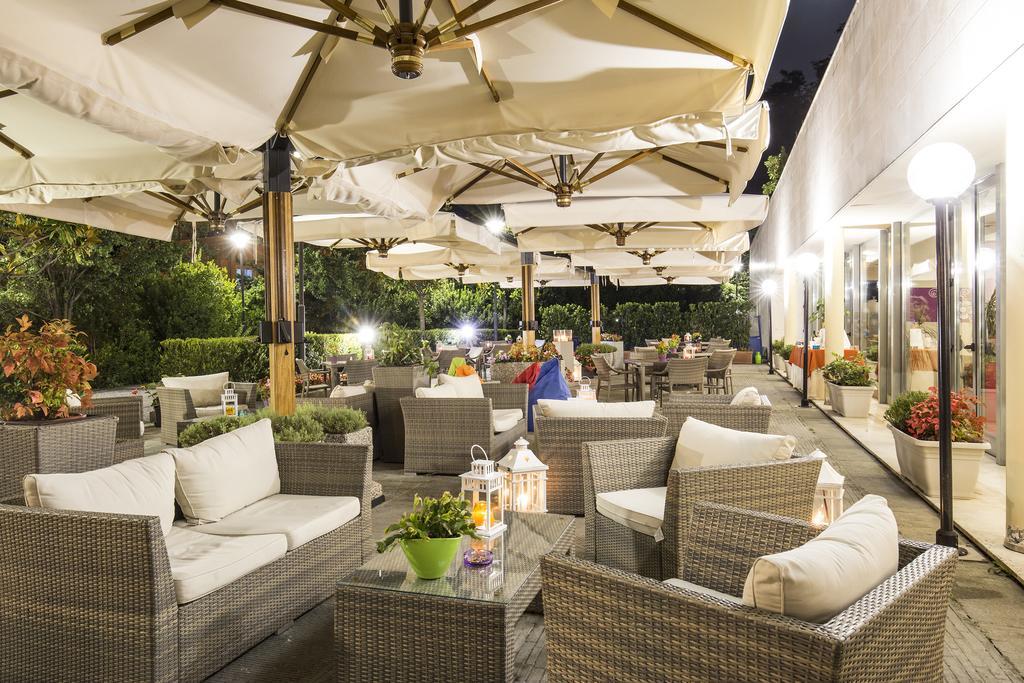 Mercure Genova San Biagio Exteriör bild
