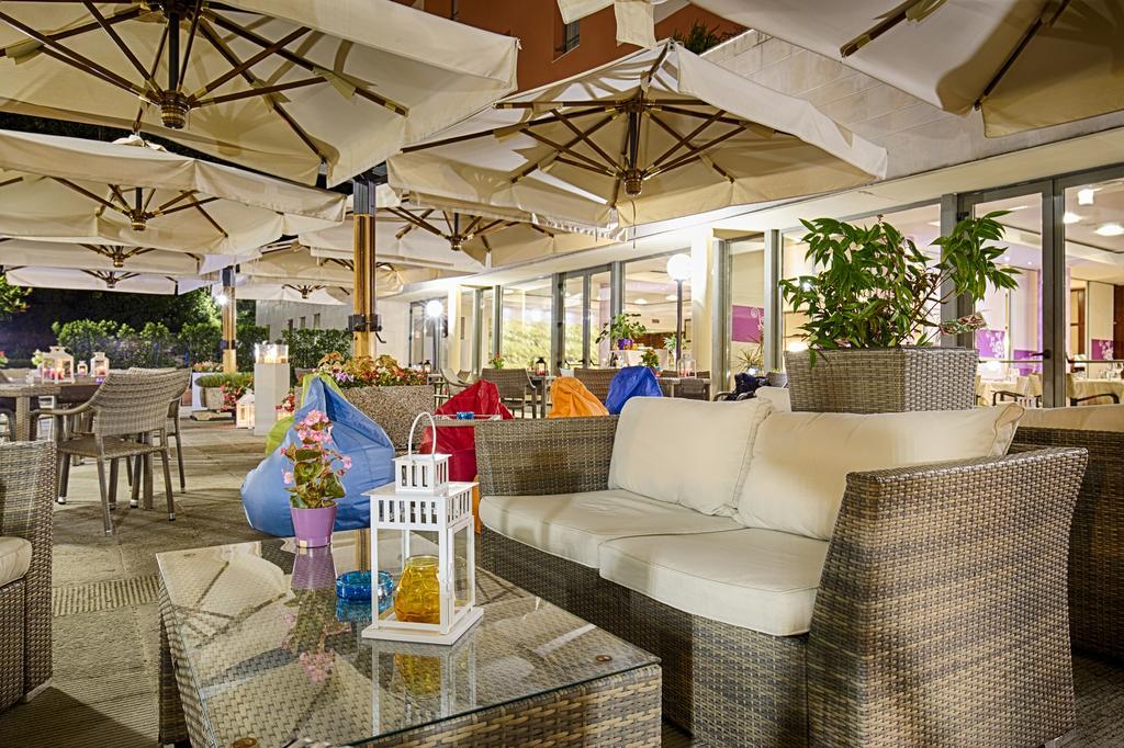 Mercure Genova San Biagio Exteriör bild