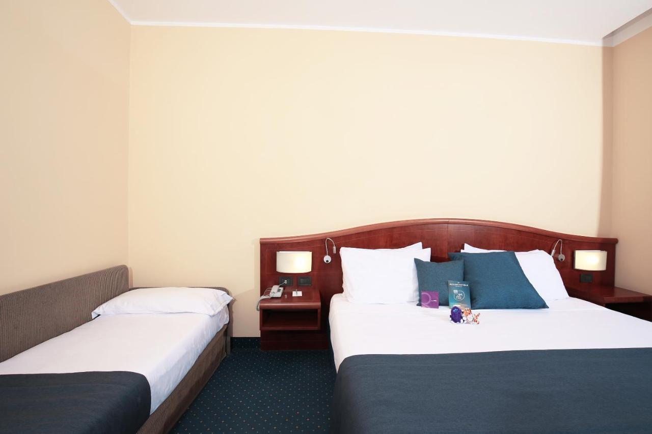 Mercure Genova San Biagio Exteriör bild